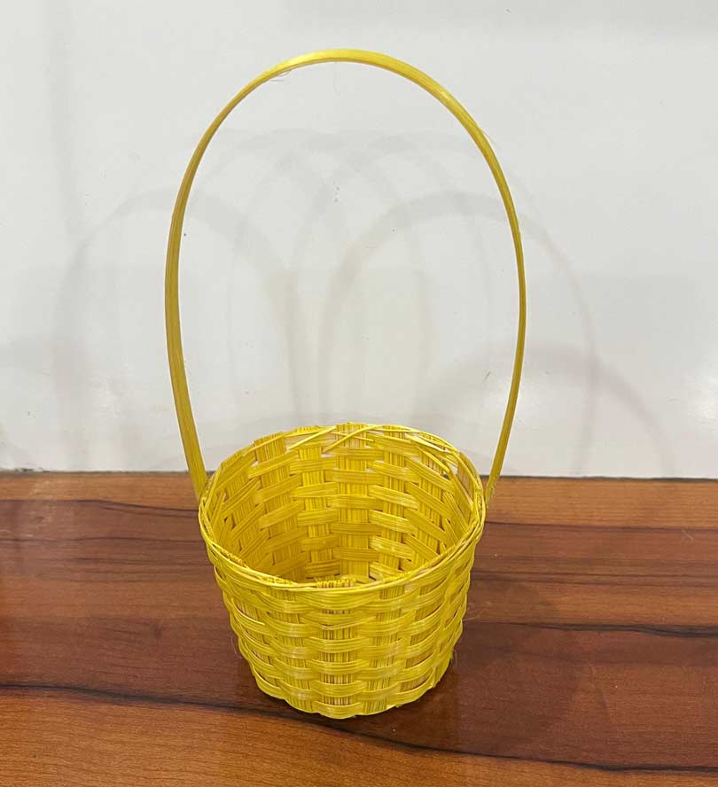 Cylinder Basket with Hand (4 by 3inch)